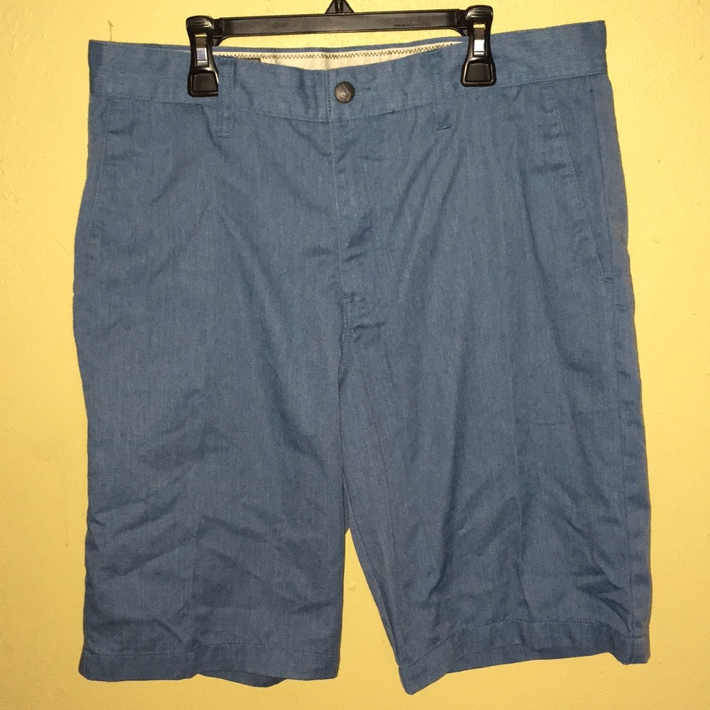 Volcom Shorts For Men Size 32 Good Condition. - image 1